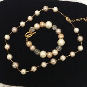Dillards Beautiful Necklace & Bracelet